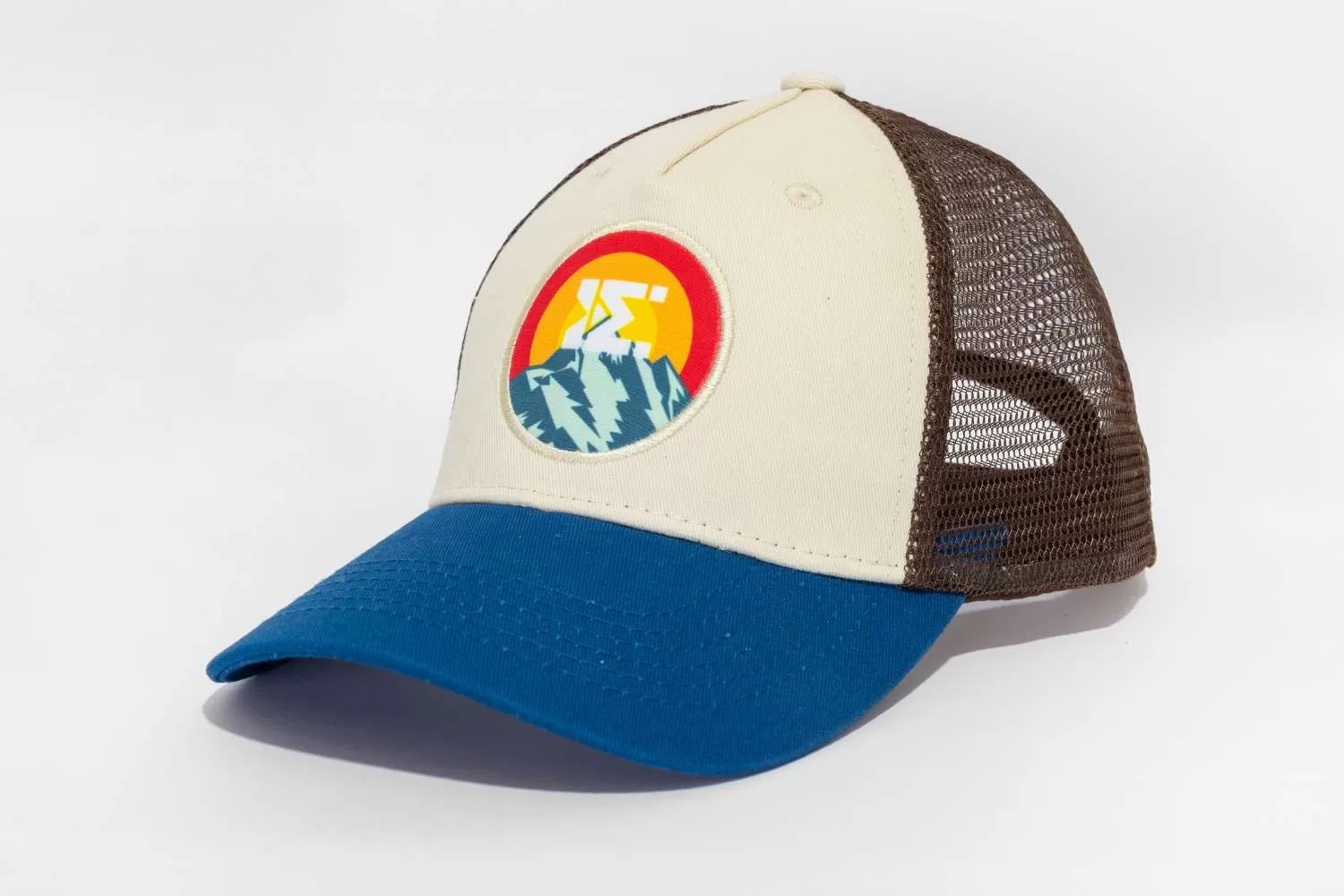 gorra live white mountain