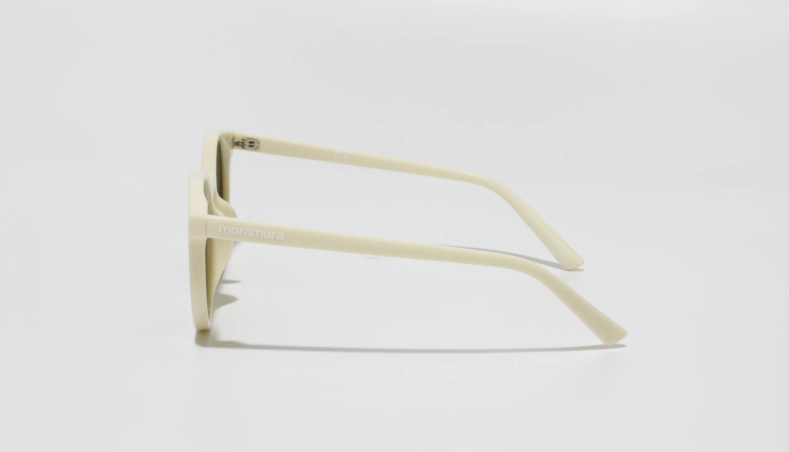 Bolonia Bone polarised